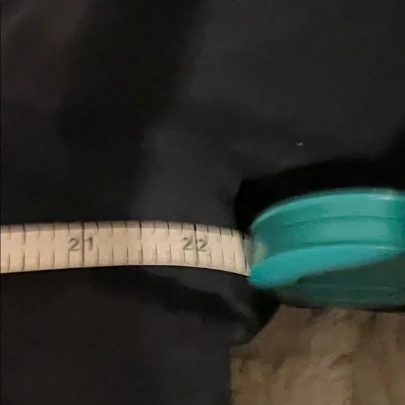 The North Face Women's Fur-Trimmed Ski Jacket - Picture 7 of 8